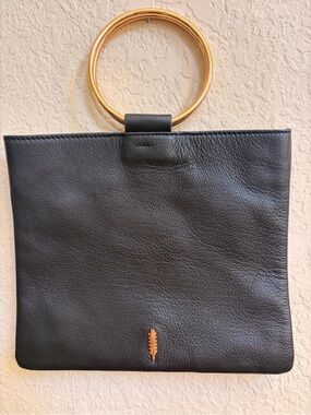 Thacker Le Pouch Bag